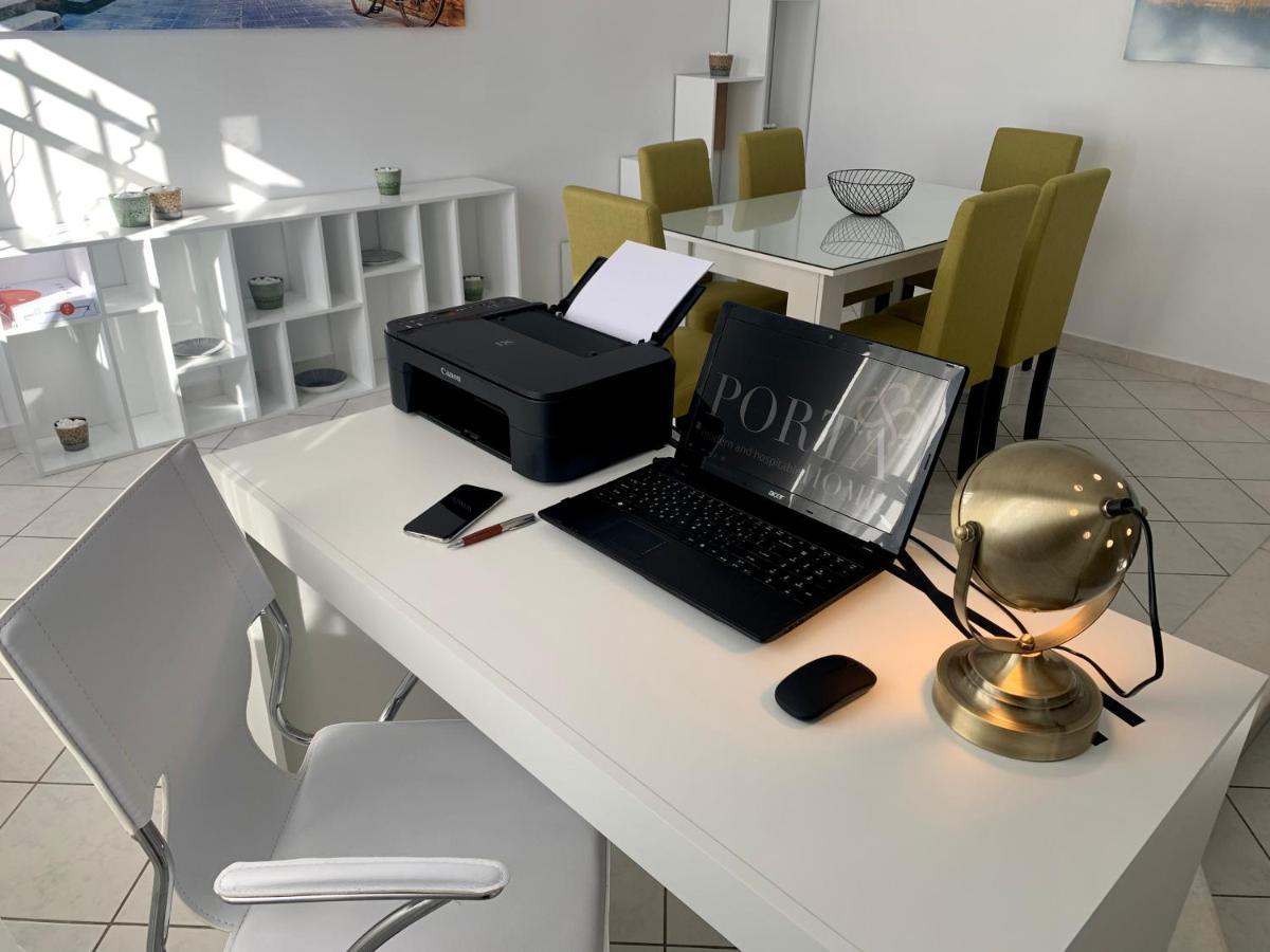 Porta Home Modern And Hospitable Naxos City エクステリア 写真